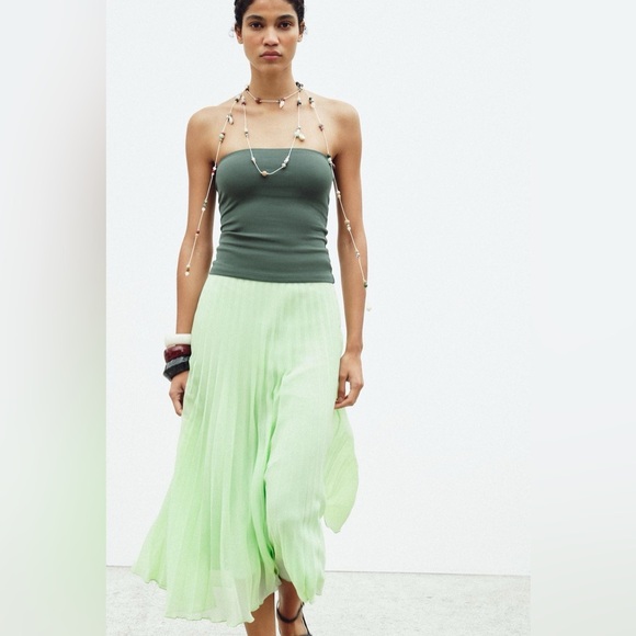 Zara Dresses & Skirts - Zara Light Green A-Line Skirt